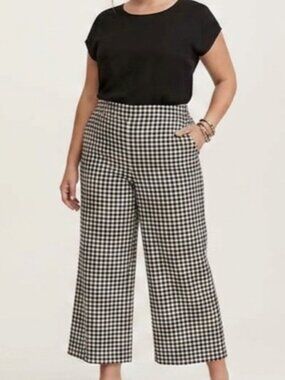Torrid 4X Black White Gingham Print Wide Leg Elastic Back Pockets Cropped Pants